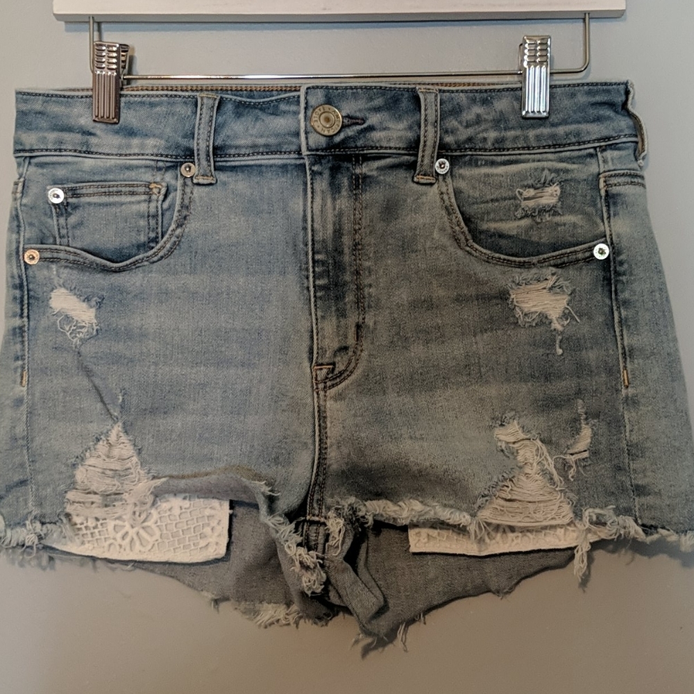 AE Lace Pocket Jean Distressed Short